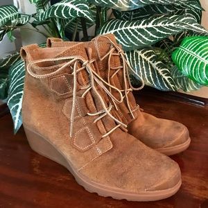 Sorel Toronto booties